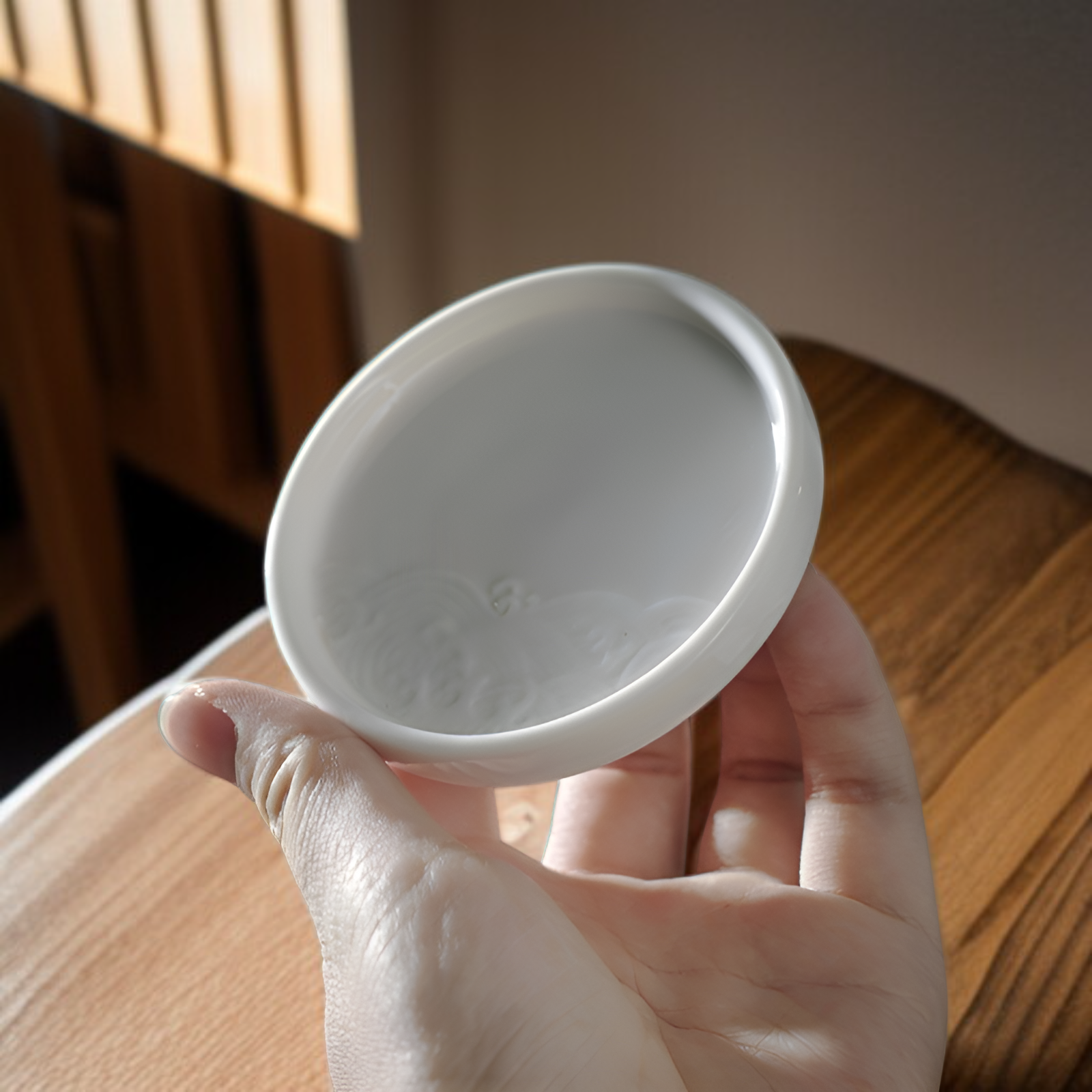 Indoor incense burner