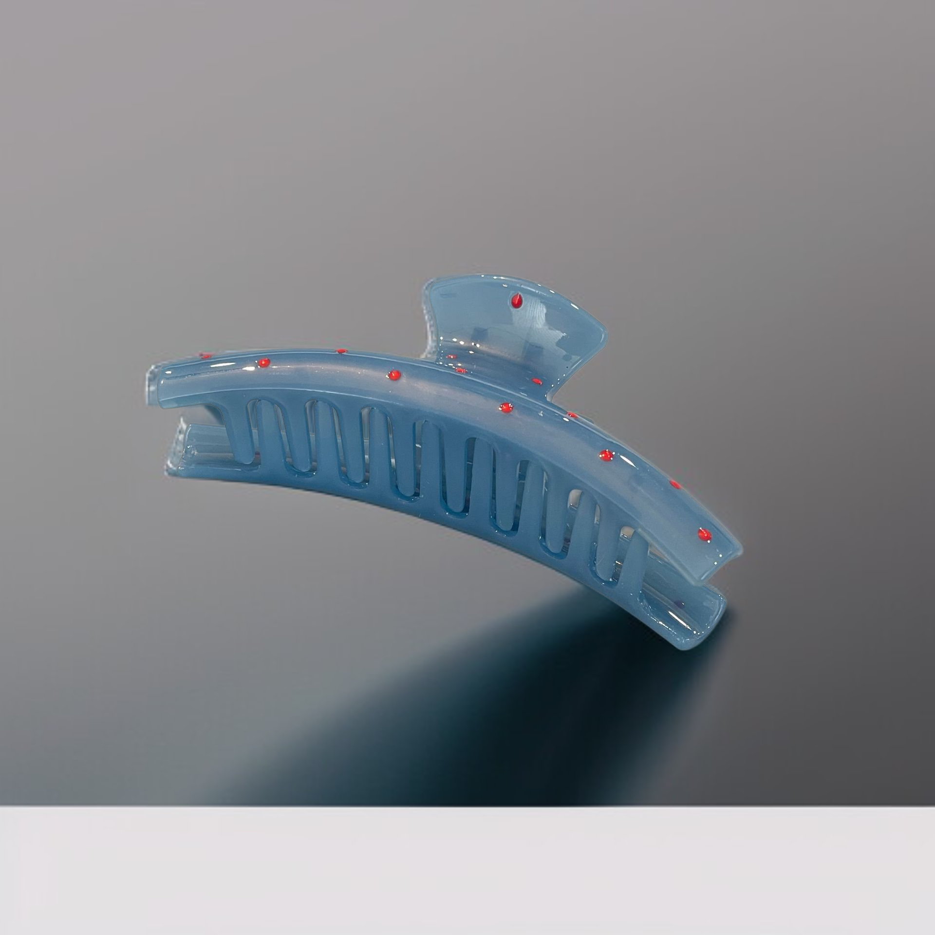 甜酷波點抓夾搭配潮流穿搭