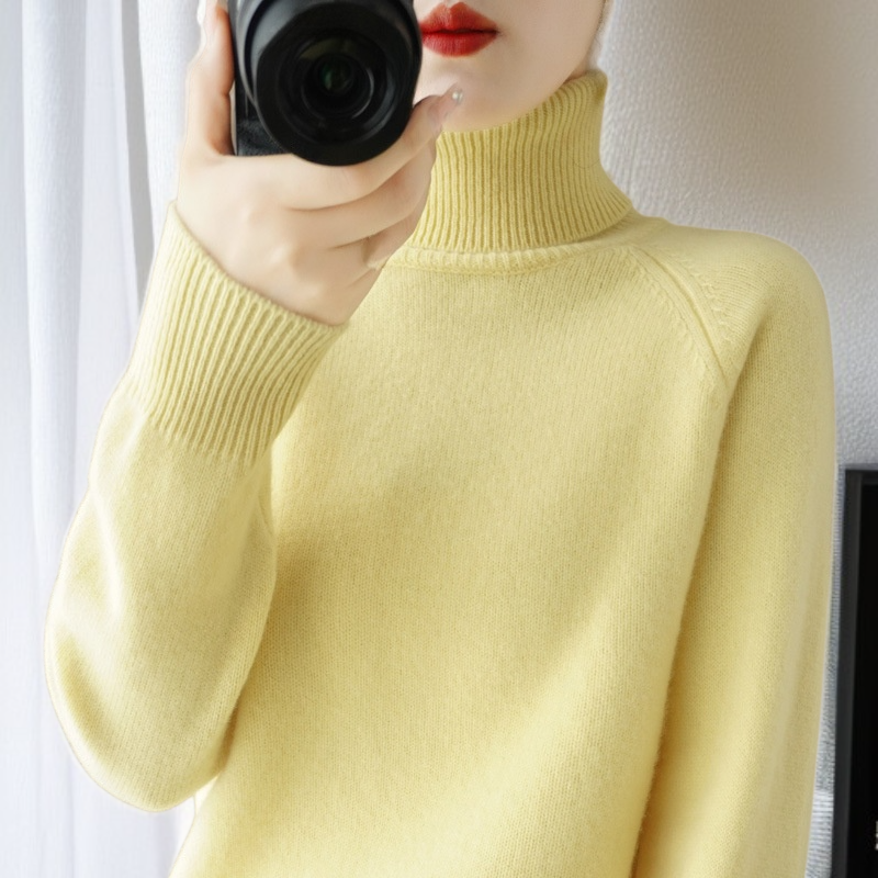 하이넥 루즈핏 스웨터