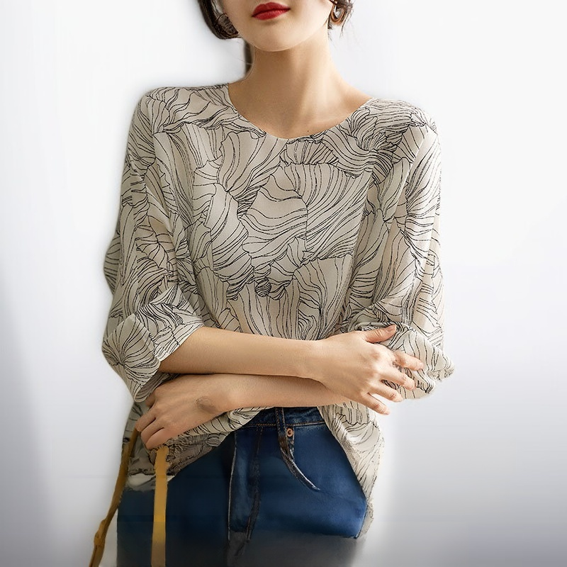 여름철 상쾌한 라글런 슬리브