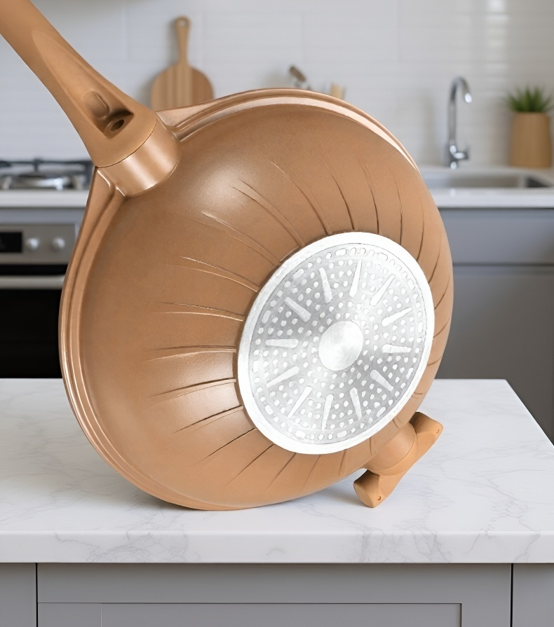 Presentación de alimentos en olla de barro