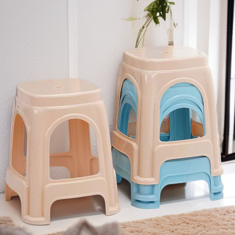 Silla cuadrada de plástico grueso para adultos