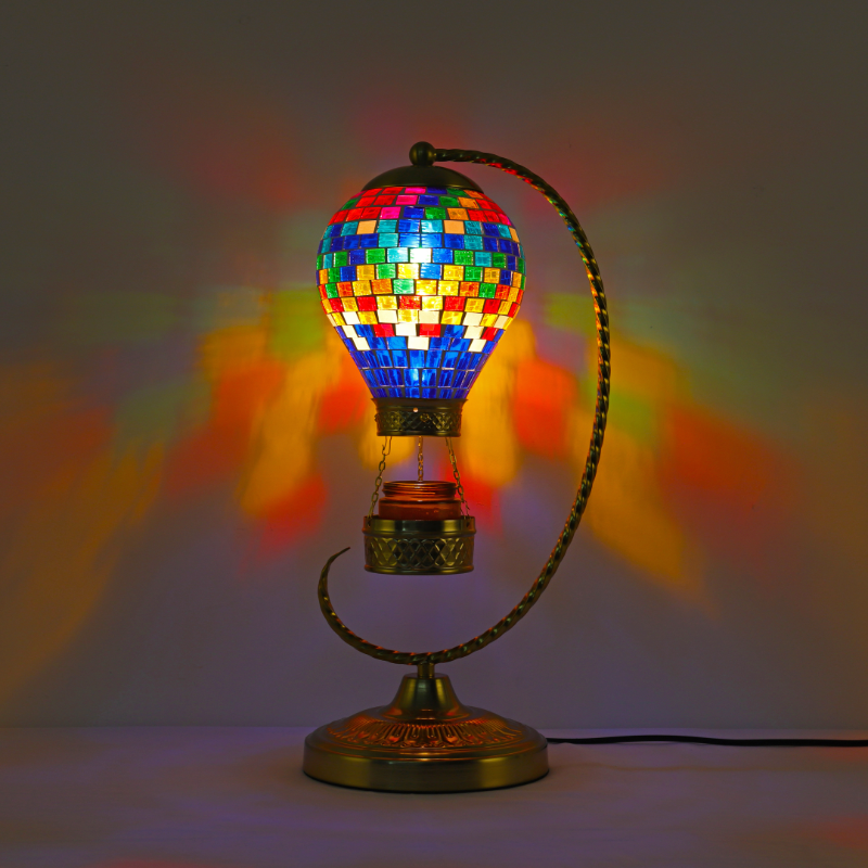 Mosaic stained glass table lamp