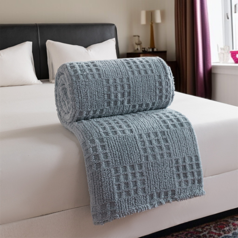 Meleg, párnázott plüss takaró, vastagított otthoni takaró