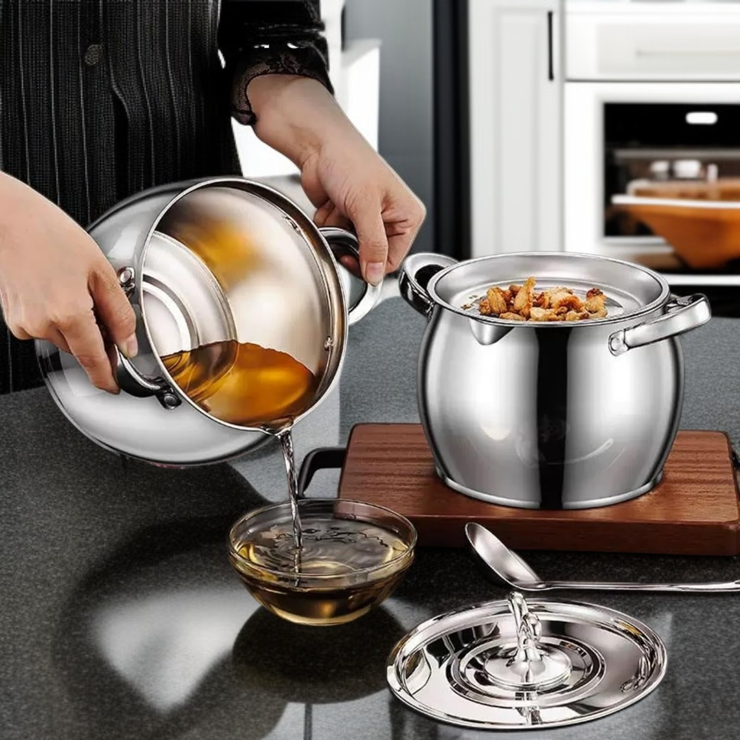 Durable grease pot for safe oil reuse