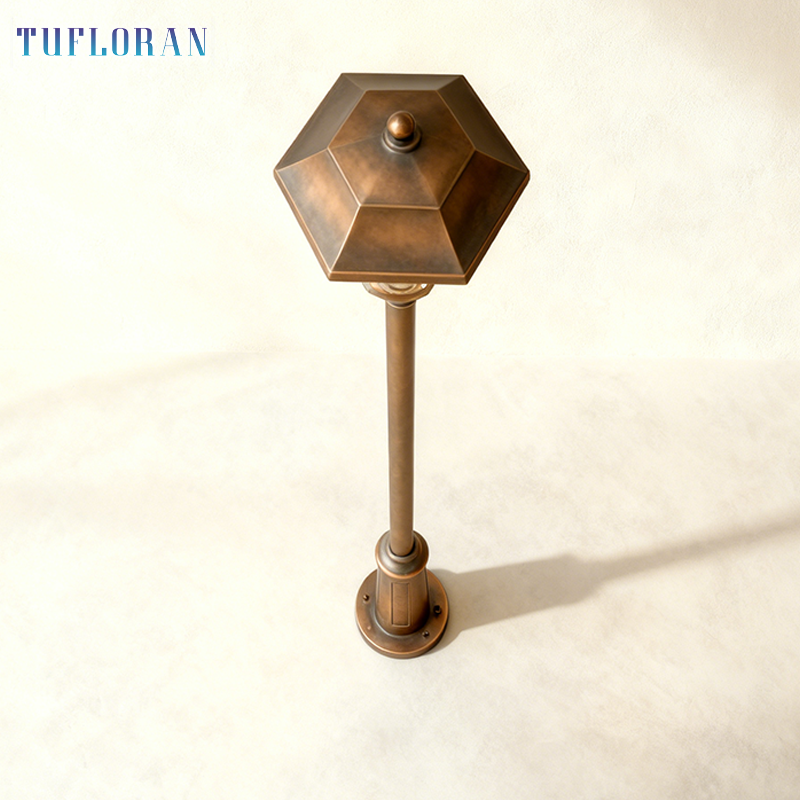 โคมไฟถนนดีไซน์ย้อนยุค