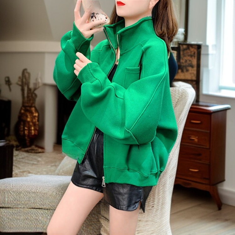 おしゃれで万能なルーズハイネックショート丈レディーススウェット