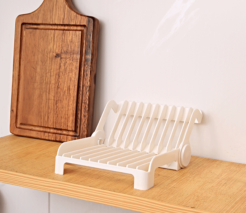 複数の食器を収納できるラック