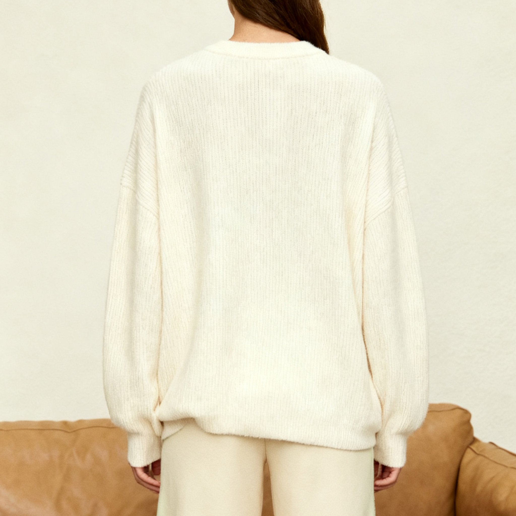 부드러운 캐시미어 스웨터