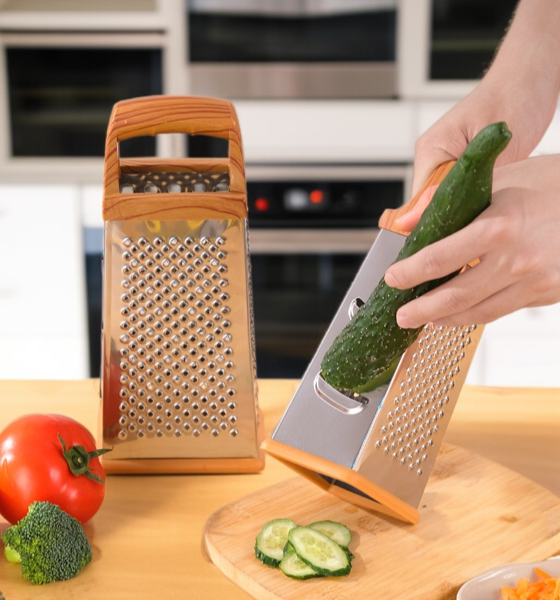 인체공학적 나무 손잡이 디자인