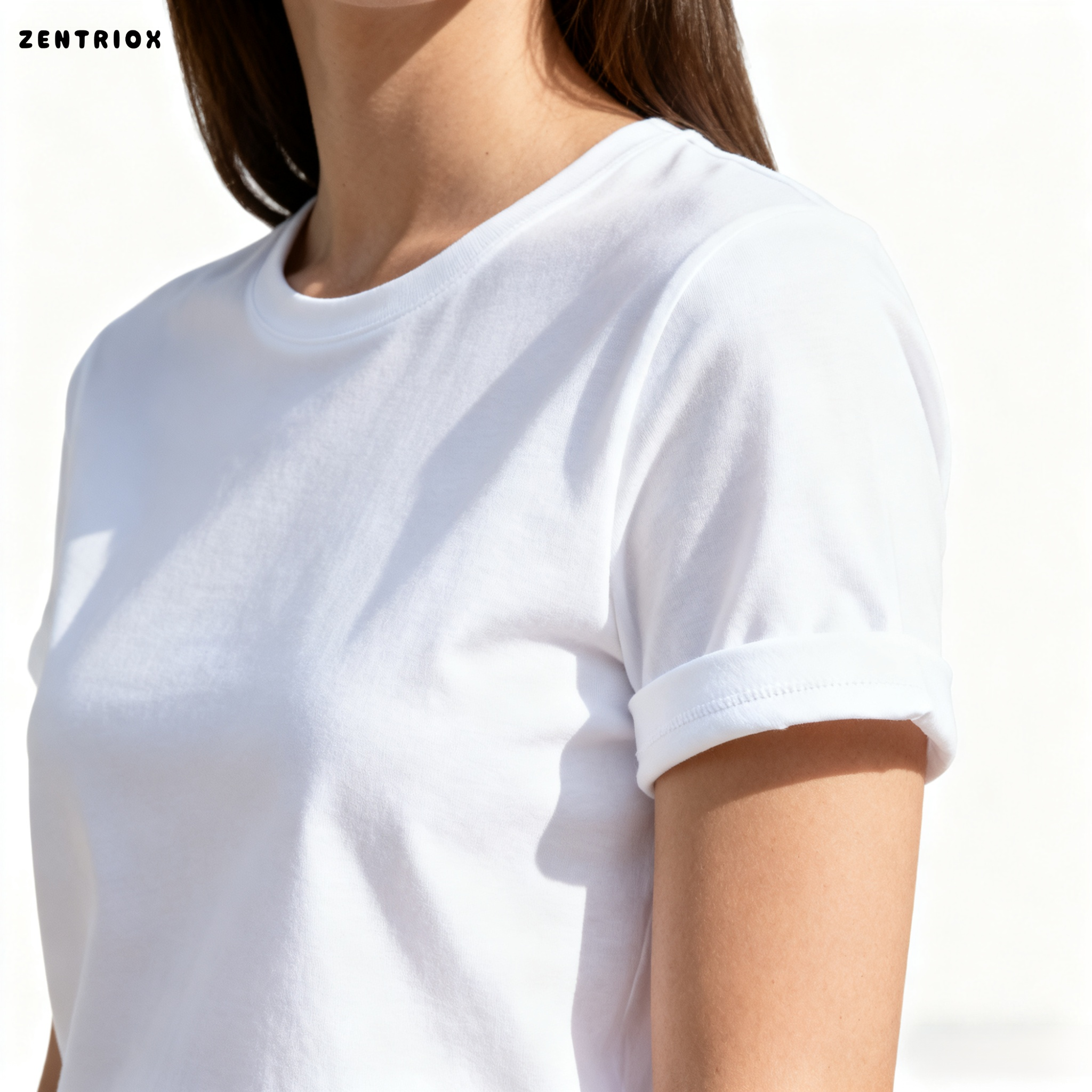 화이트 티셔츠 디테일 확대 이미지