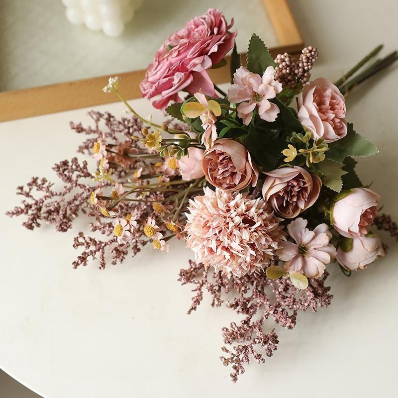 Bouquet de fleurs artificielles