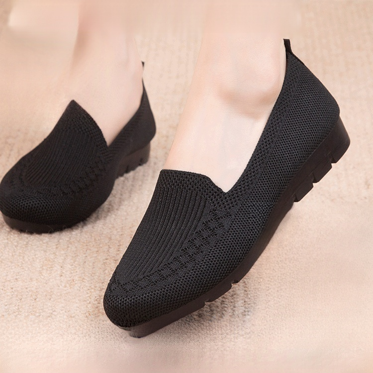 รองเท้าแบบสวมผ้าทอ ปากตื้น ใส่สบาย