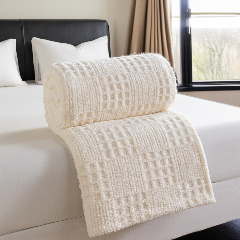 Meleg, párnázott plüss takaró, vastagított otthoni takaró