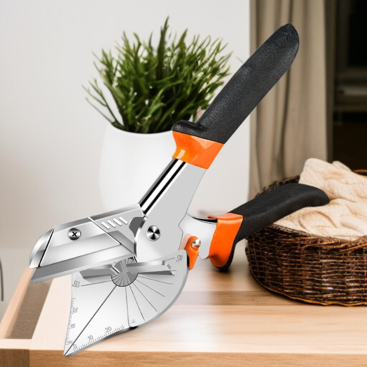 Multifunktionales Schrägschnittwerkzeug in Einsatz