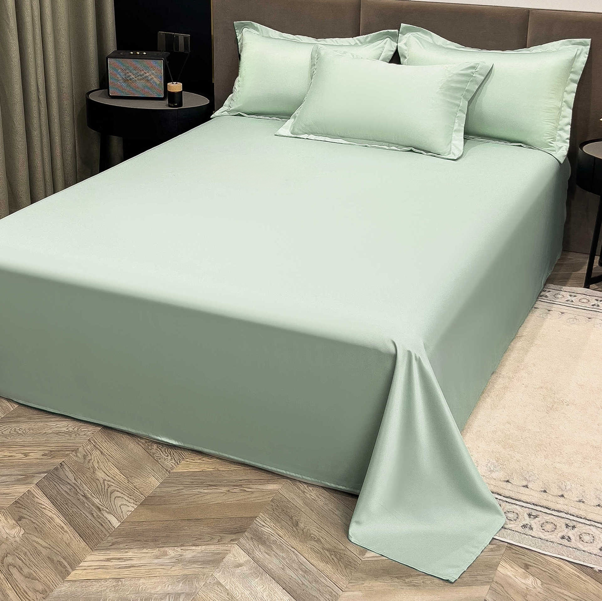 Ice silk breathable and refreshing heat dissipating bed sheet