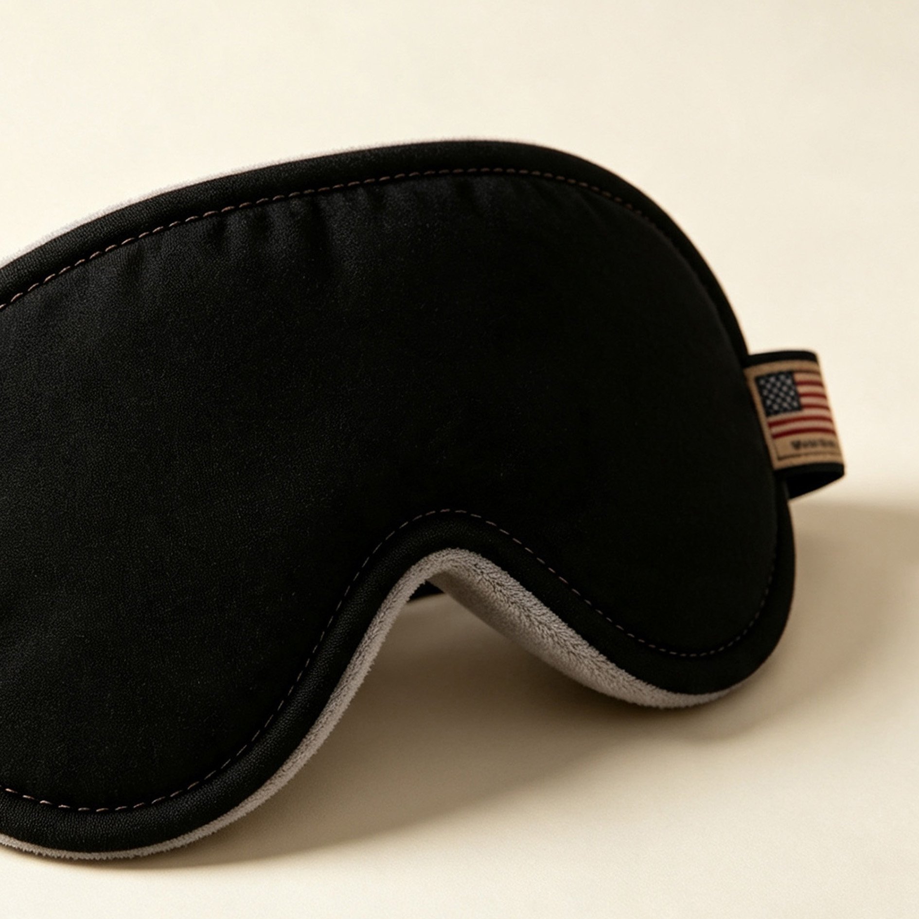 Soft and comfortable American flag eye mask
