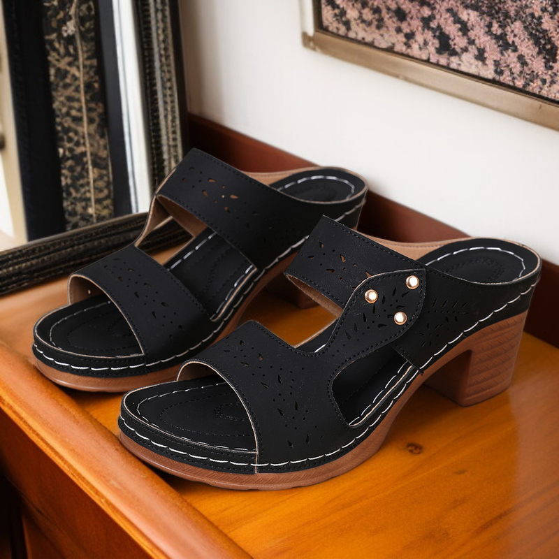 Women's Plus Size Hollow Out Chunky Heel Round Toe Slippers