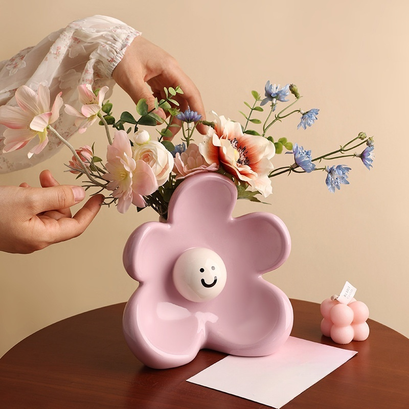 Cute Smiling Ceramic Vase