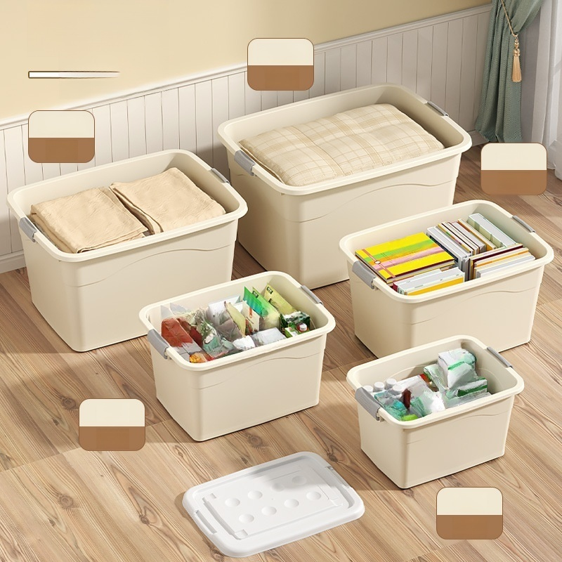 Boîte en plastique avec couvercle pour ranger vêtements et accessoires