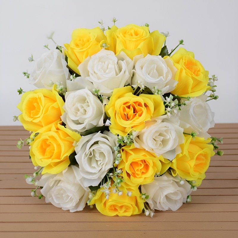 手作りのシルクのバラの花束