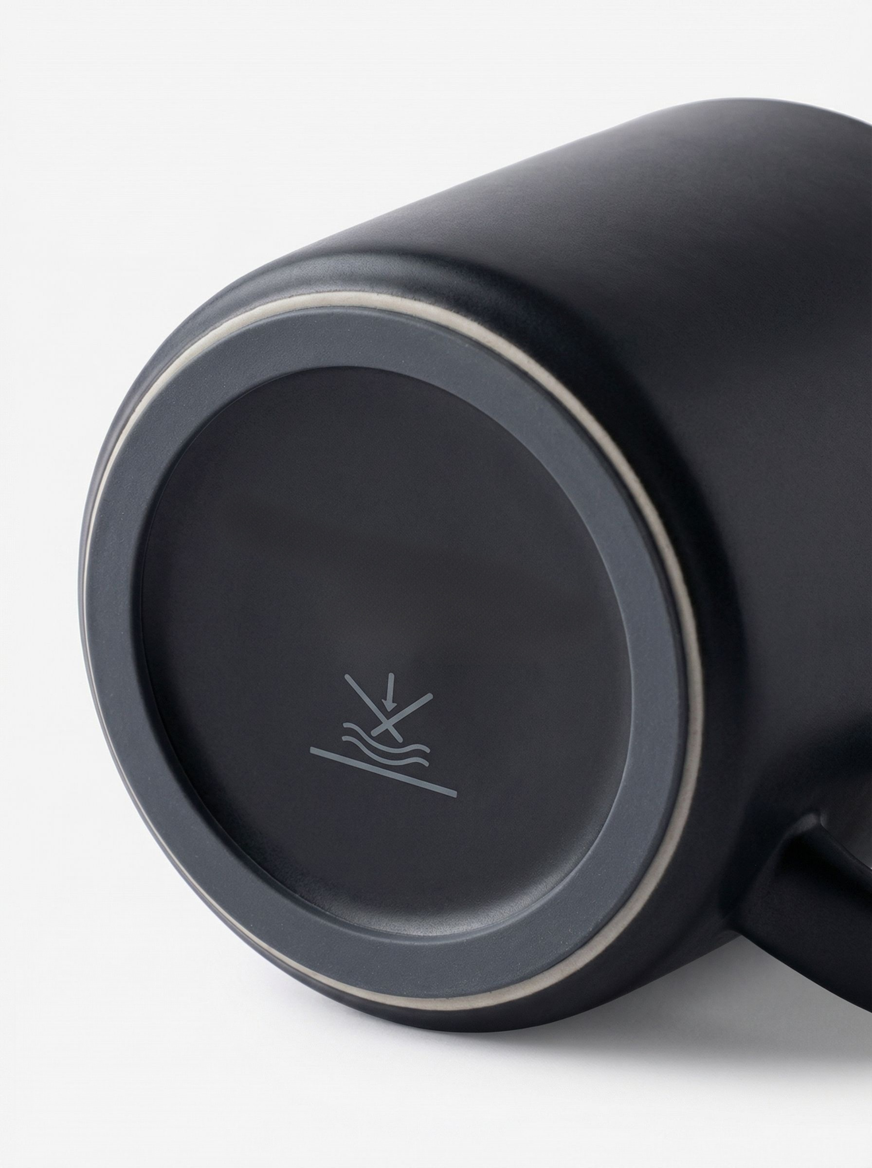 Kerámia víztartály családi használatra