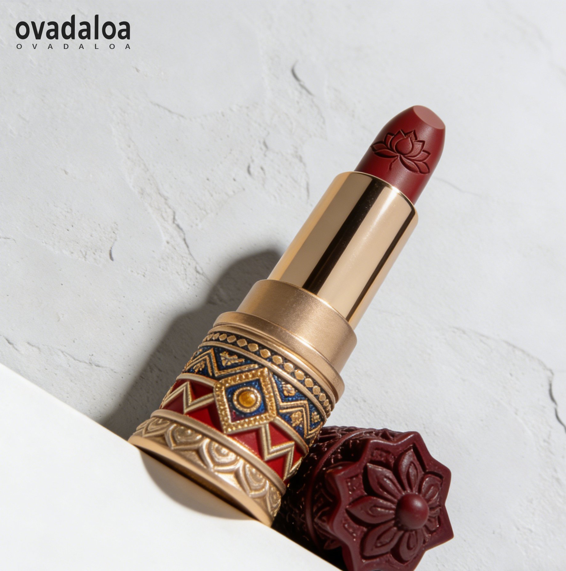 模特兒使用魅力絲絨唇膏唇妝效果