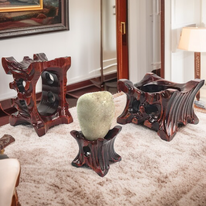 Podstawka z naturalnego drewna do równoważenia kamieni i wahadeł