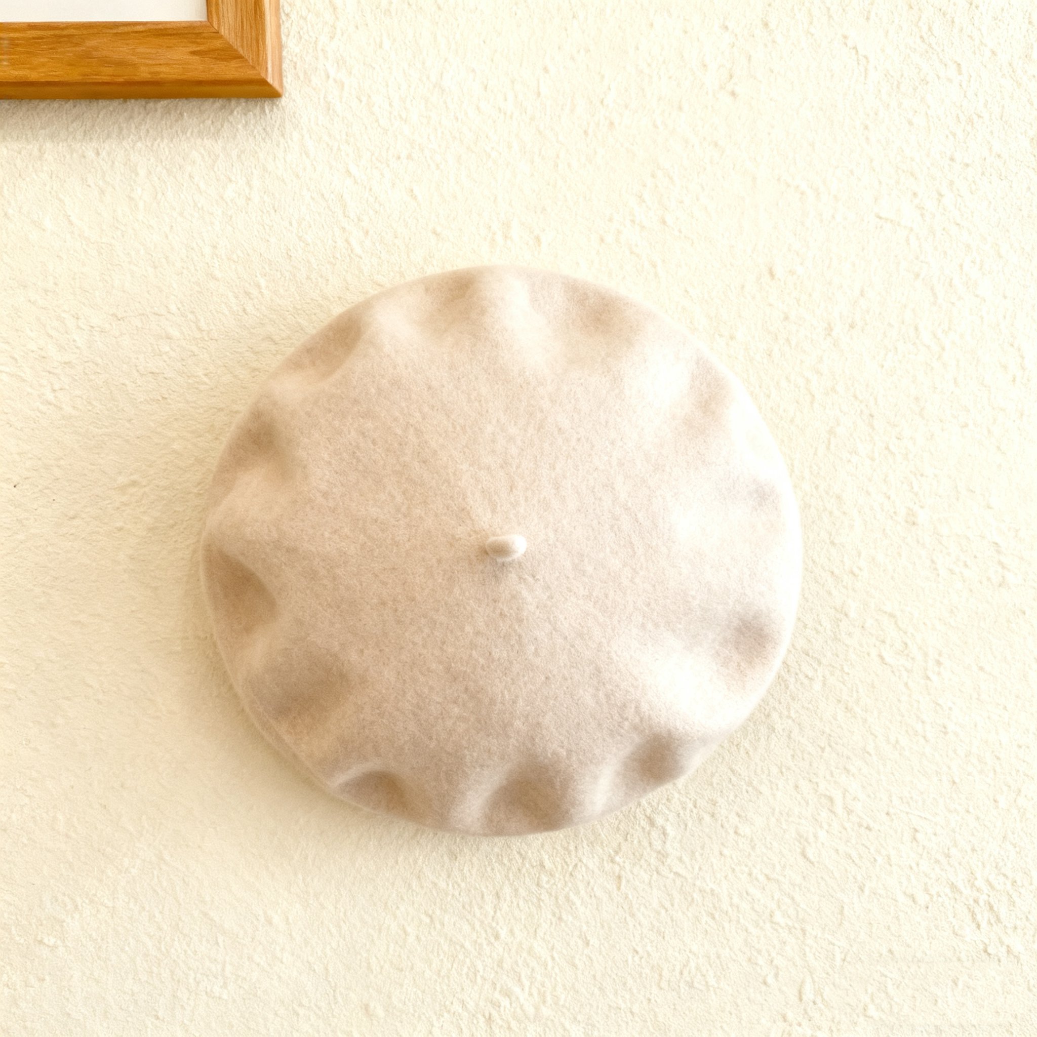 로맨틱한 단색 클래식 베레모