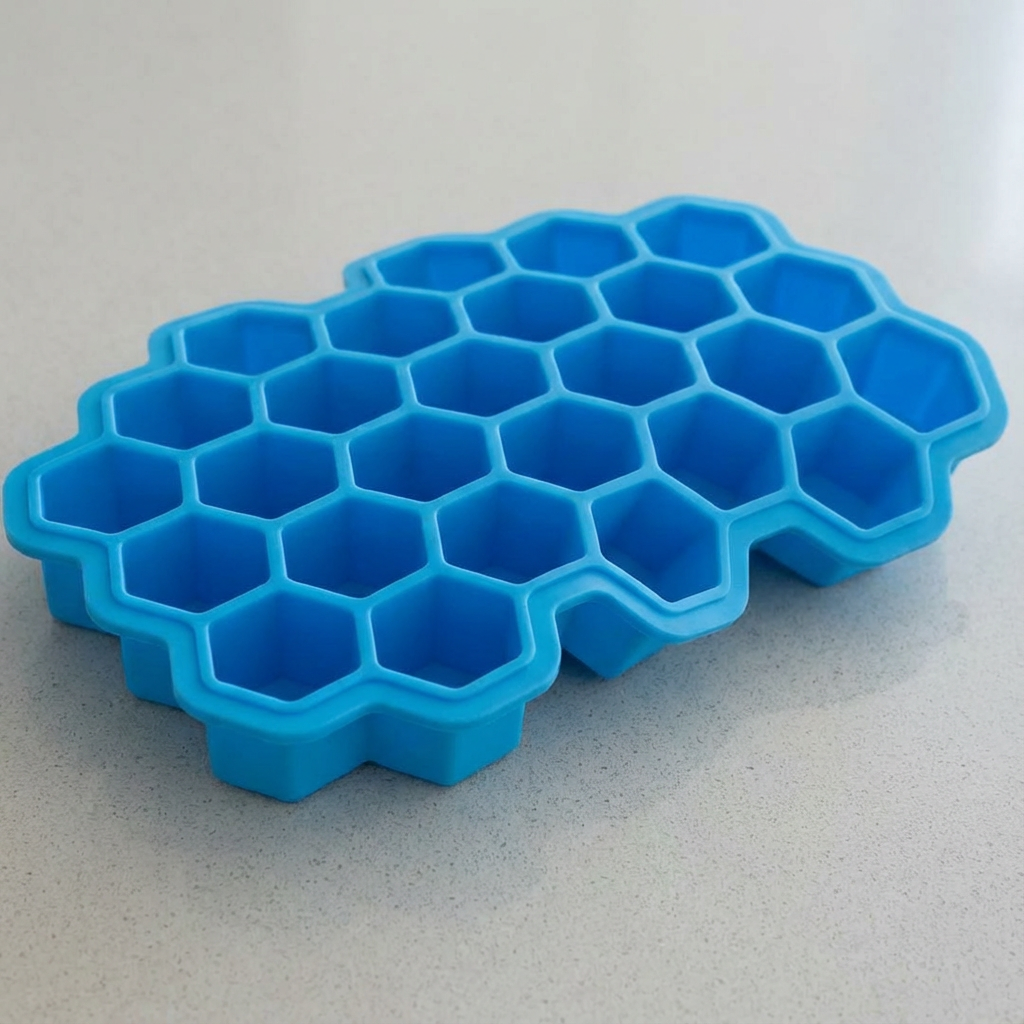 ถาดน้ำแข็งรูปทรงสร้างสรรค์ สีสันสดใส