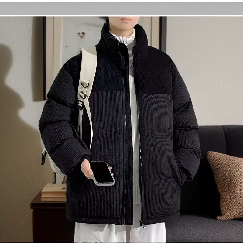 트렌디한 남녀 커플 패딩 디테일