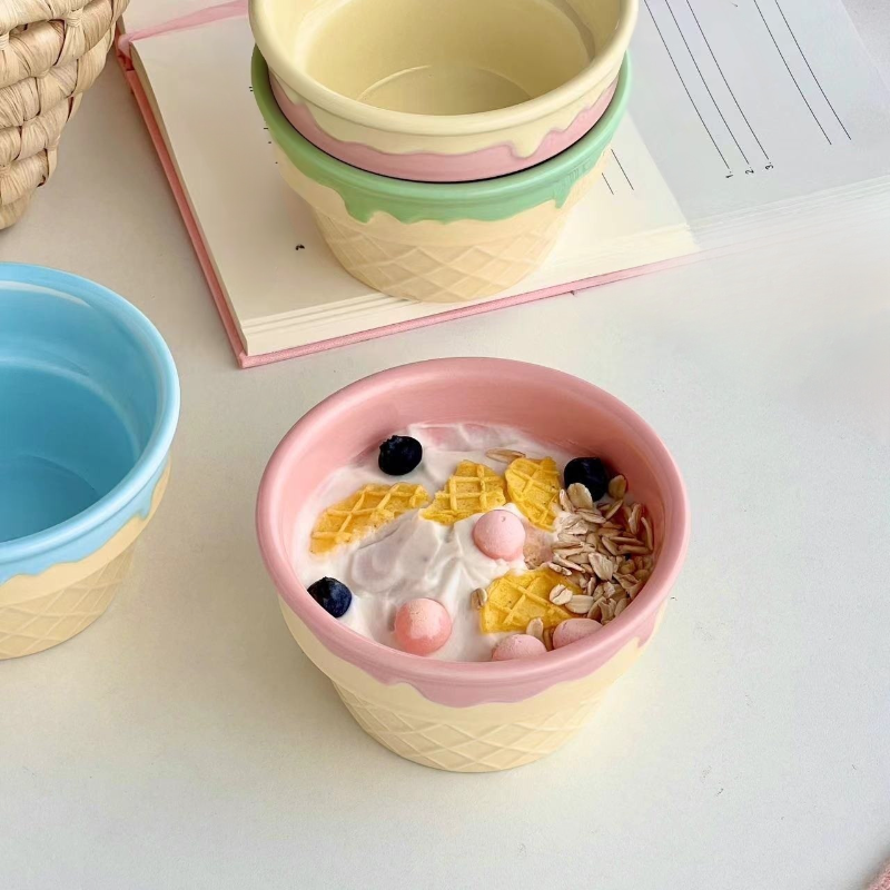 かわいい陶器の食器