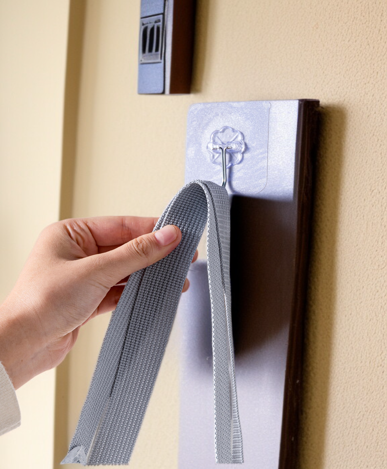 Space-saving multi-layer bag hanging on wall with assorted balls
