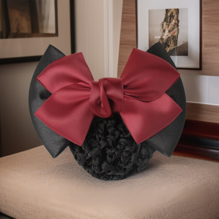 ネットの花で作られた頭飾り