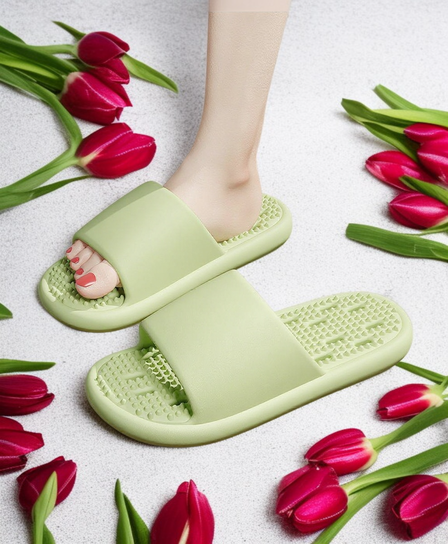 욕실 바닥에서 안전하게 신을 수 있는 슬리퍼