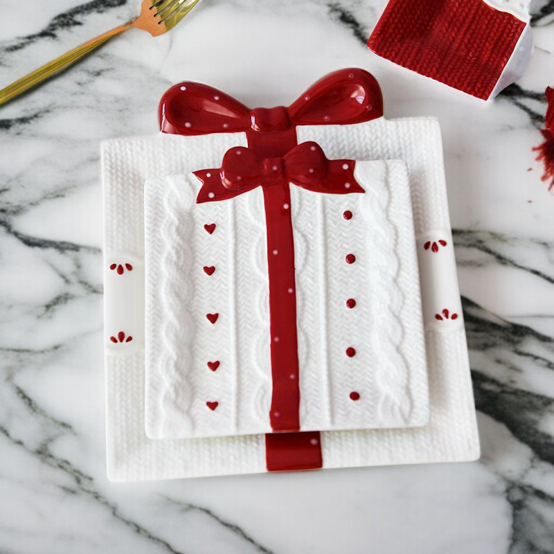 정교한 사각형 선물 모양 식판