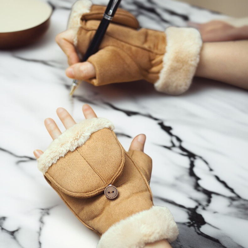 騎車手套魔鬼氈調節帶設計