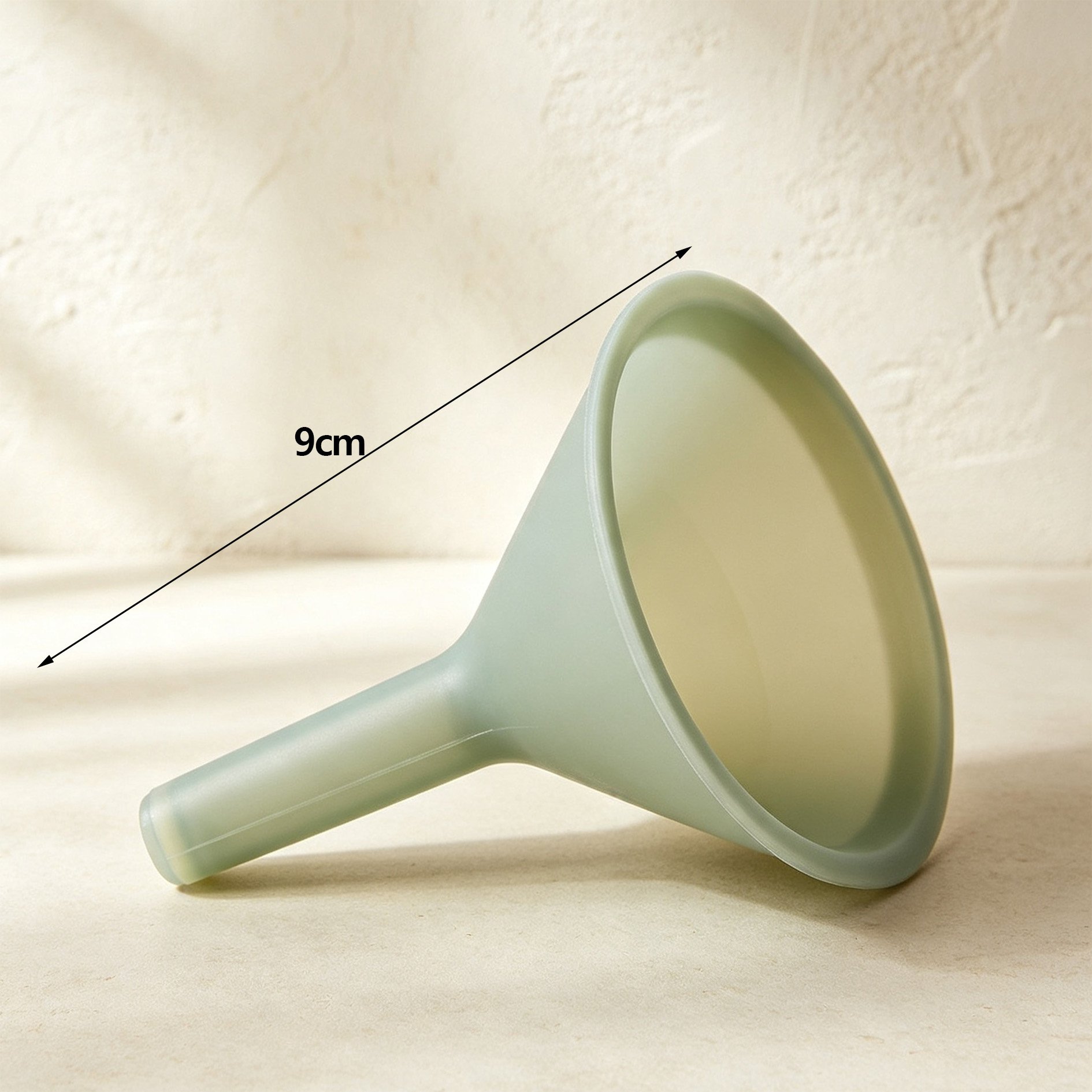 Heat-resistant silicone funnels for kitchen use