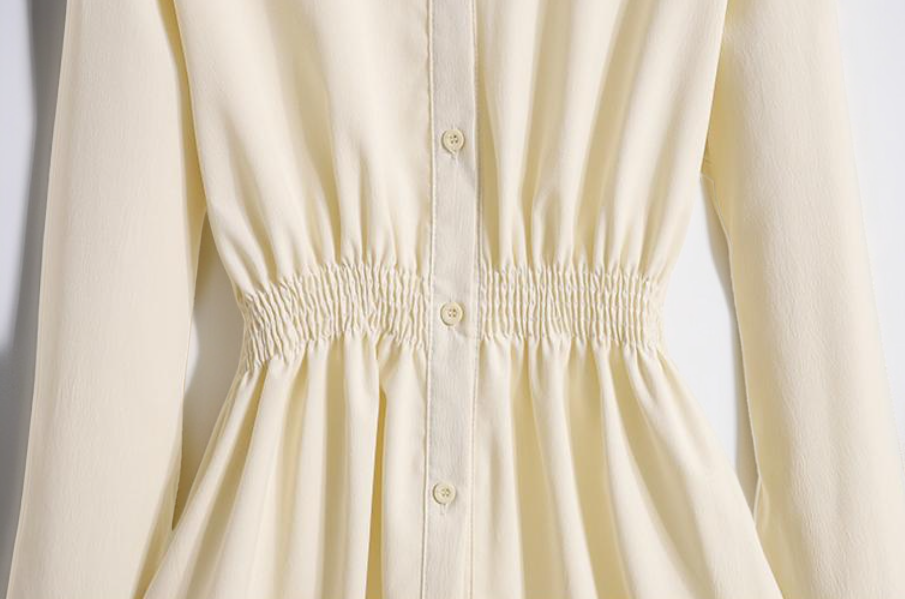 오피스룩 허리 조임 슬림핏 티셔츠 코디