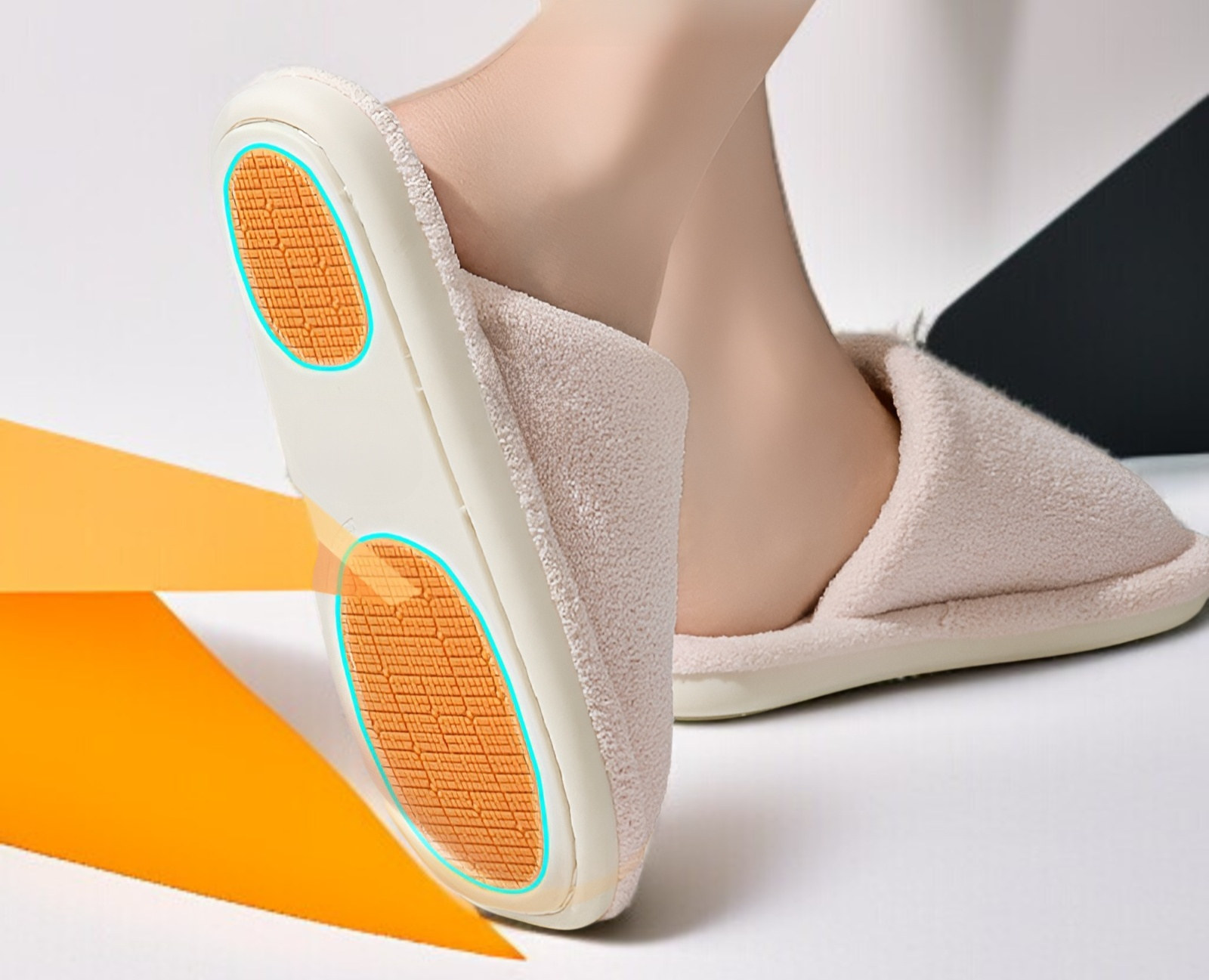 ดีไซน์ทันสมัย รองเท้าแตะผ้าฝ้ายป้องกันกลิ่น