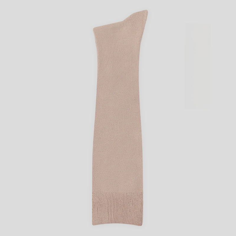 Self-heating wool socks