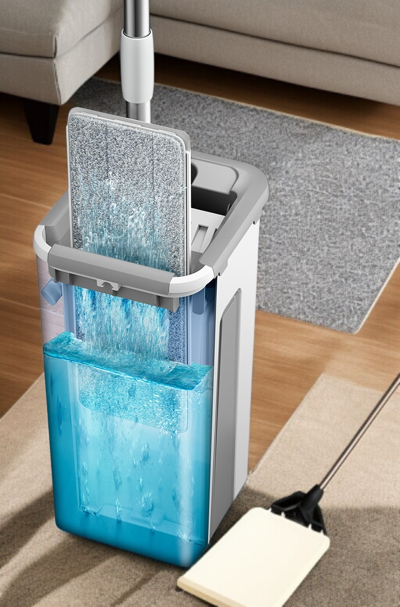 フラットモップで広範囲を一気に掃除