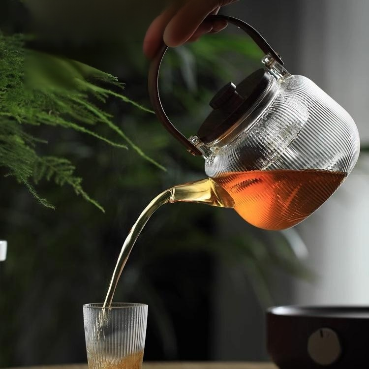 Heat-resistant glass handle teapot