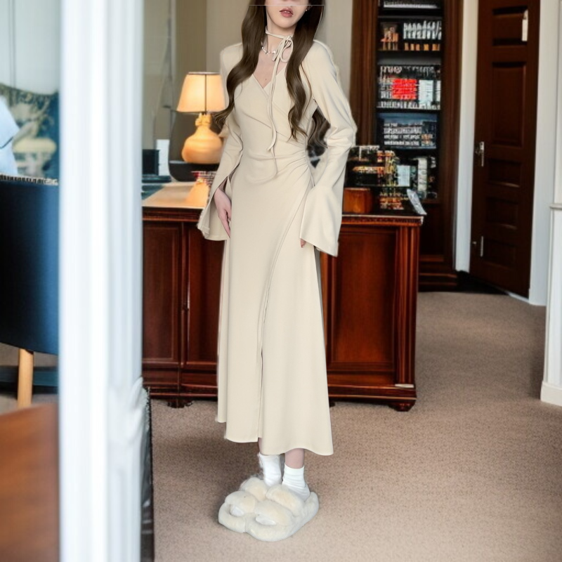 셔링 디자인이 돋보이는 앞면