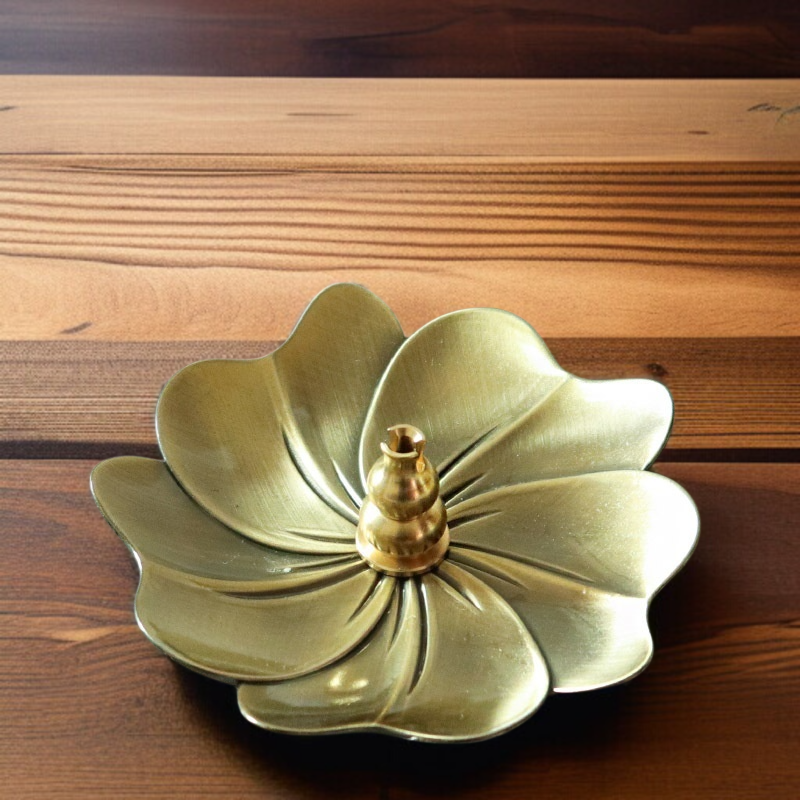 仏壇に置かれた九孔香挿