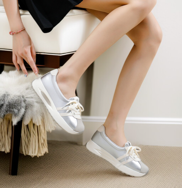 歩きやすいポップススニーカー女性用