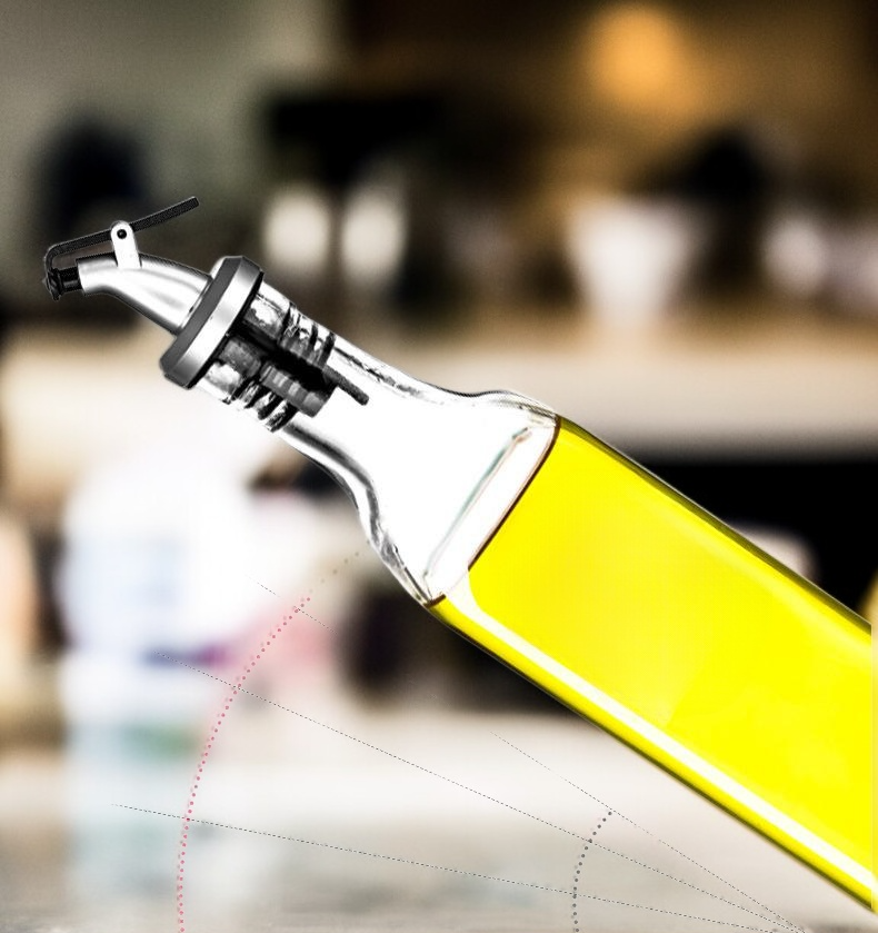 Moderne Gewürzbehälter für die Küchenorganisation