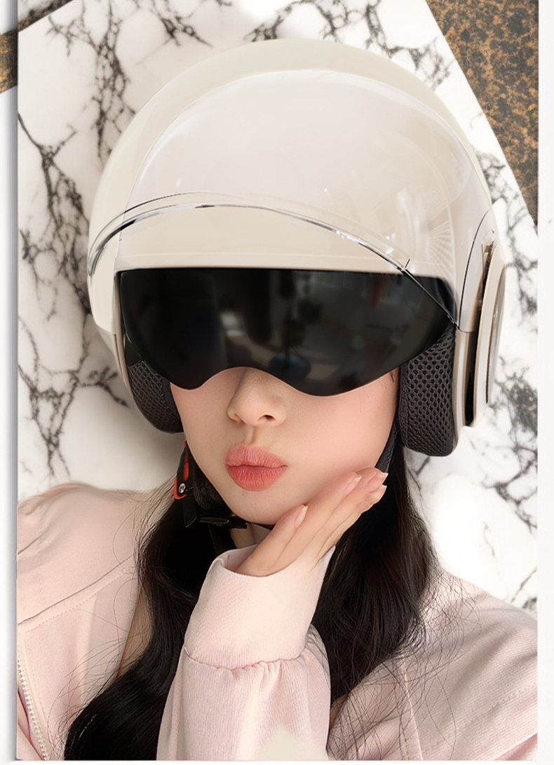통기성이 뛰어난 오토바이 헬멧 내부