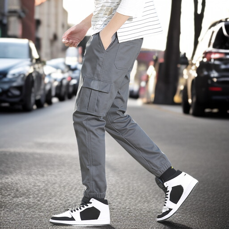 활용도 높은 카고 팬츠