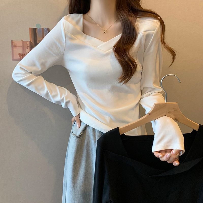 デロンVネックインナー女性デザイン長袖Tシャツ